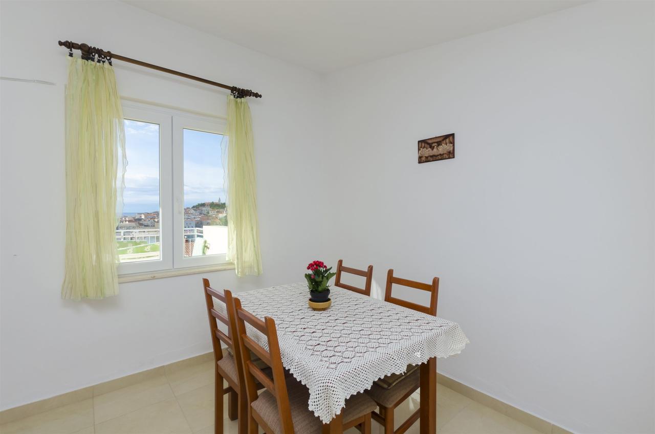 Apartment Josipa Primošten Екстериор снимка